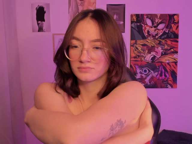 haannathompsoon live cam on BongaCams