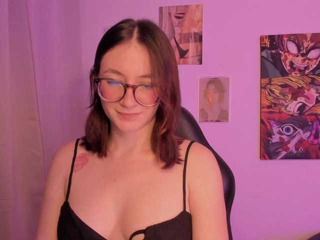 haannathompsoon live cam on BongaCams