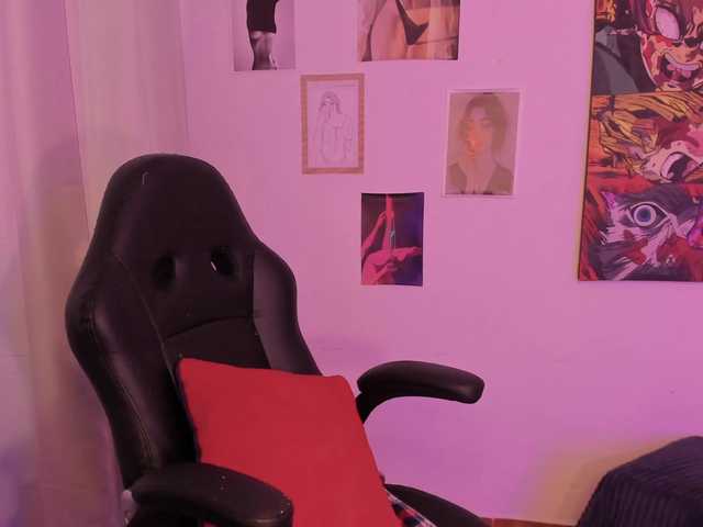 haannathompsoon live cam on BongaCams