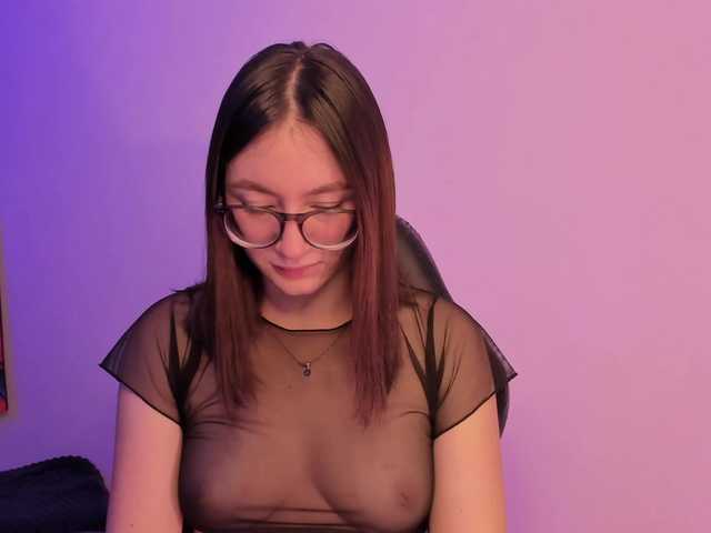 haannathompsoon live cam on BongaCams