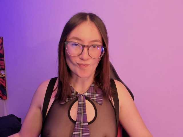 haannathompsoon live cam on BongaCams