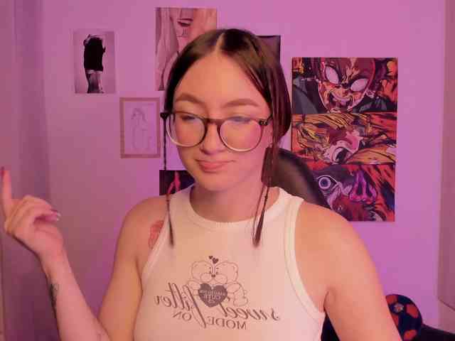 haannathompsoon webcam