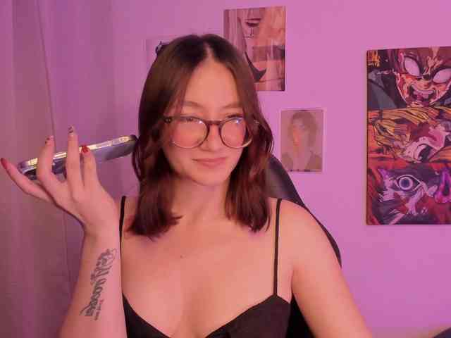 haannathompsoon webcam