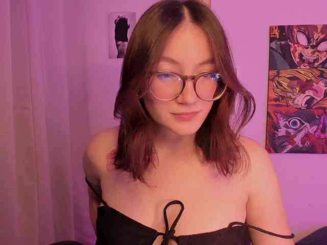 haannathompsoon webcam