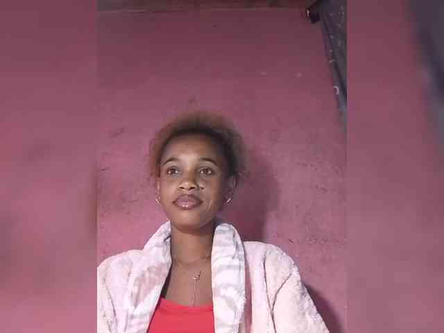 lindablonde webcam