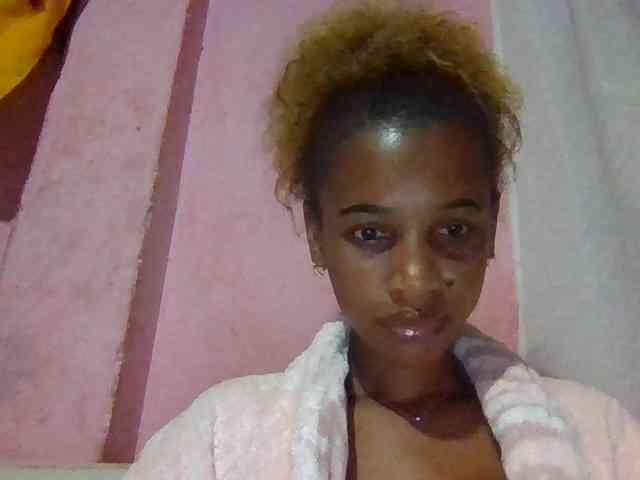 lindablonde webcam