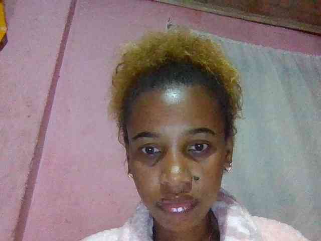 lindablonde webcam