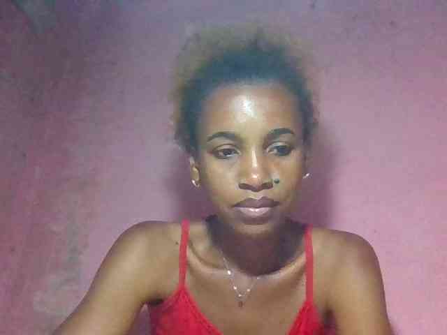 lindablonde webcam