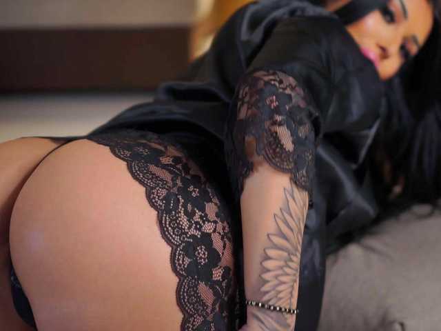 YanaSultana's BongaCams show and profile