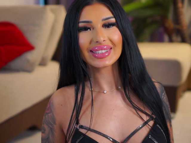 YanaSultana's BongaCams show and profile