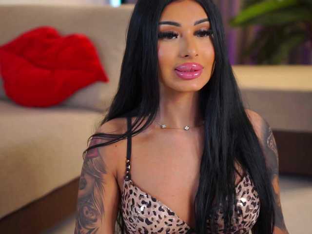 YanaSultana's BongaCams show and profile