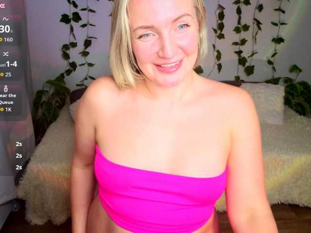 MonikaFoxys live cam on BongaCams