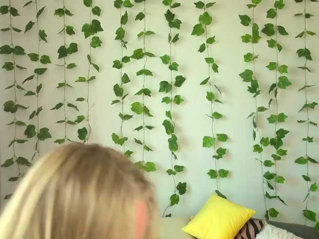 MonikaFoxys live cam on BongaCams