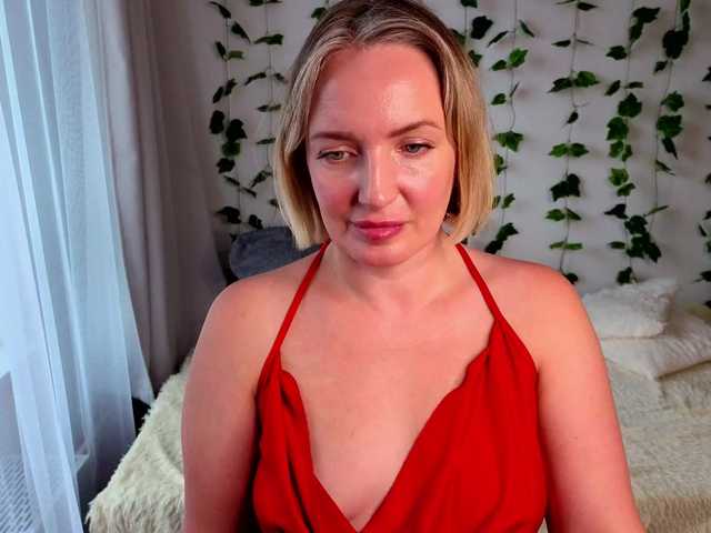 MonikaFoxys live cam on BongaCams