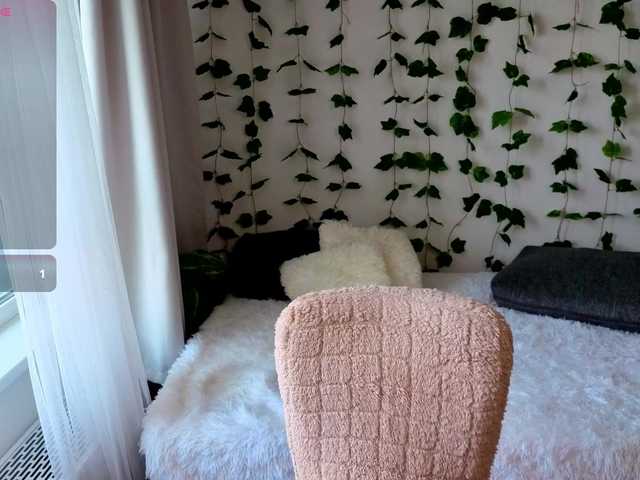 MonikaFoxys live cam on BongaCams