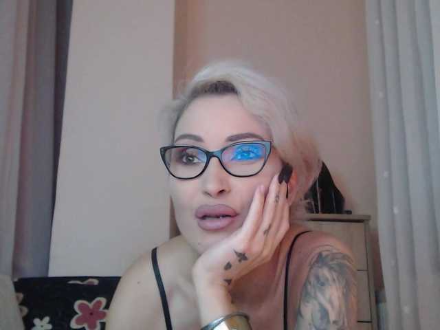 JADAPink live cam on BongaCams