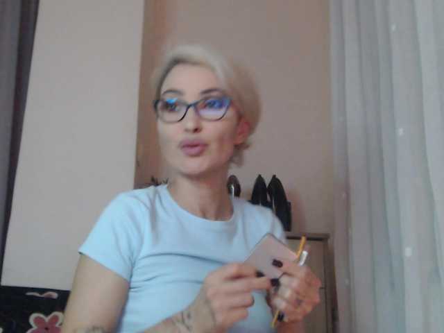 JADAPink live webcam show