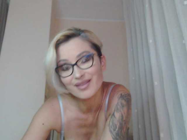 JADAPink live cam on BongaCams
