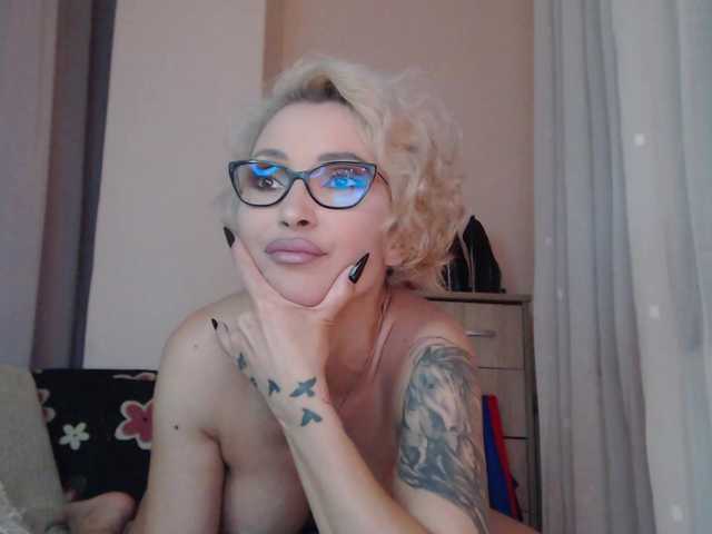 JADAPink live cam on BongaCams