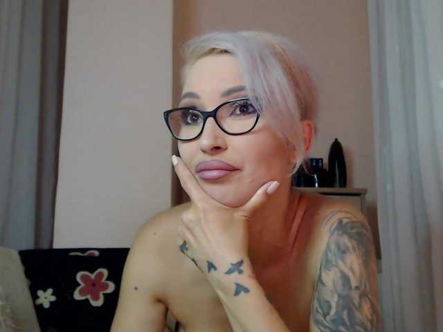 JADAPink live cam on BongaCams