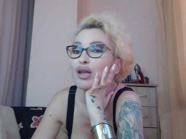 JADAPink live cam