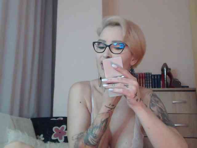JADAPink webcam