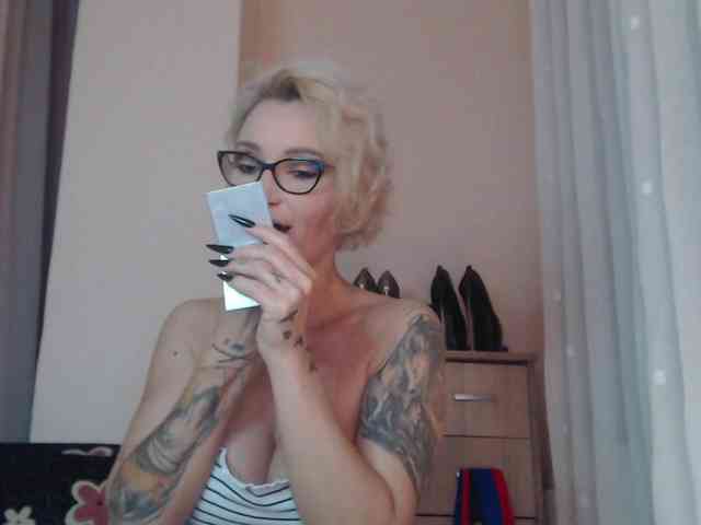 JADAPink webcam