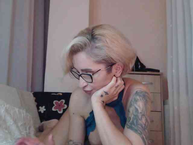 JADAPink webcam