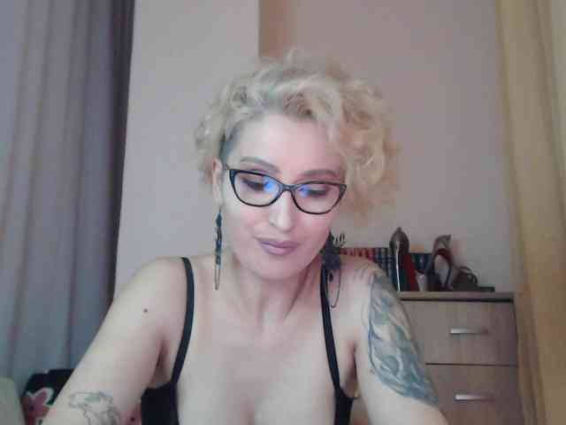 JADAPink webcam