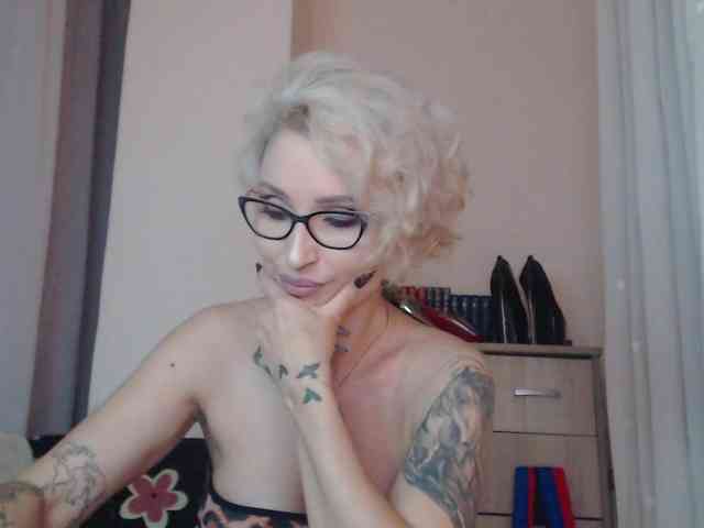 JADAPink webcam