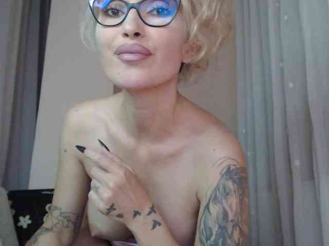 JADAPink webcam