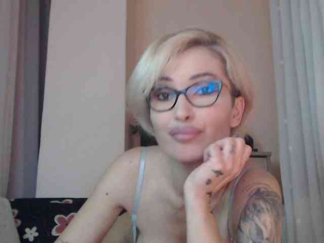 JADAPink webcam