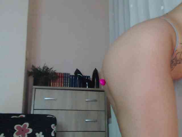 JADAPink webcam