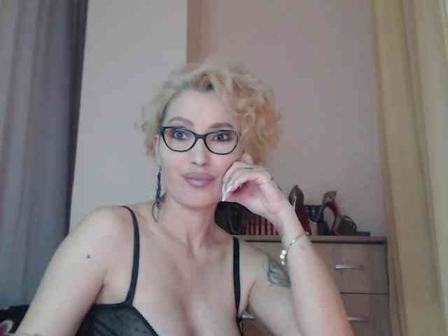 JADAPink webcam
