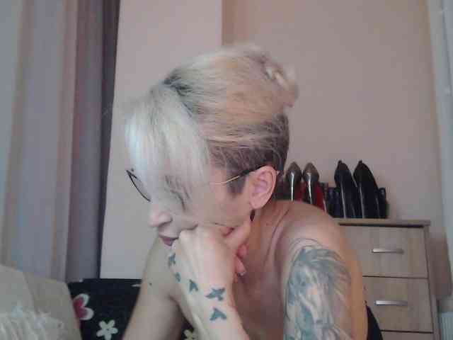 JADAPink webcam
