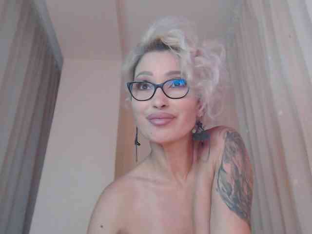 JADAPink webcam
