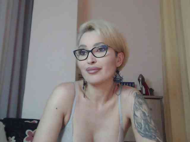 JADAPink webcam