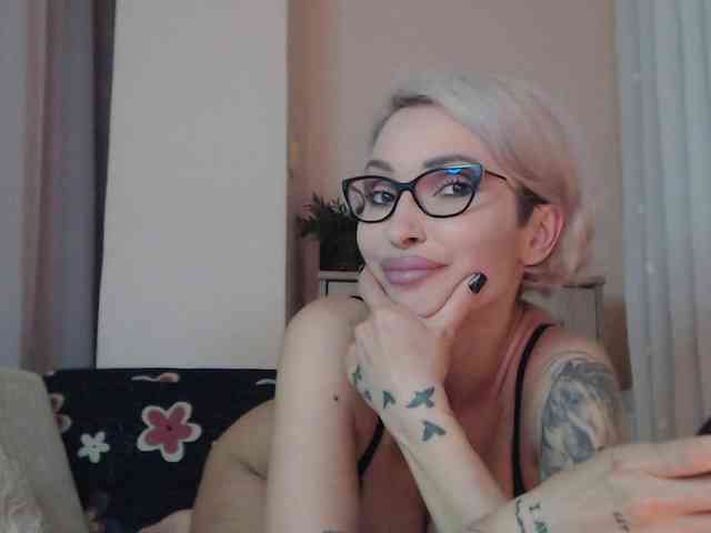 JADAPink webcam