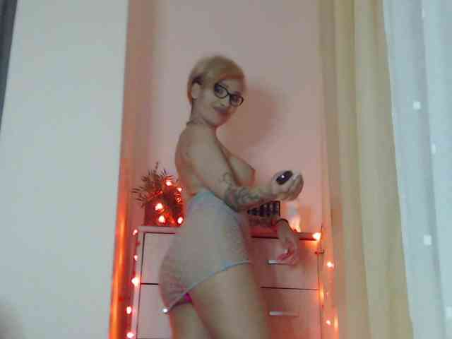 JADAPink webcam