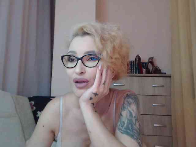 JADAPink webcam