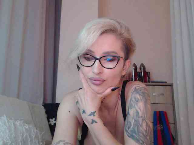 JADAPink webcam
