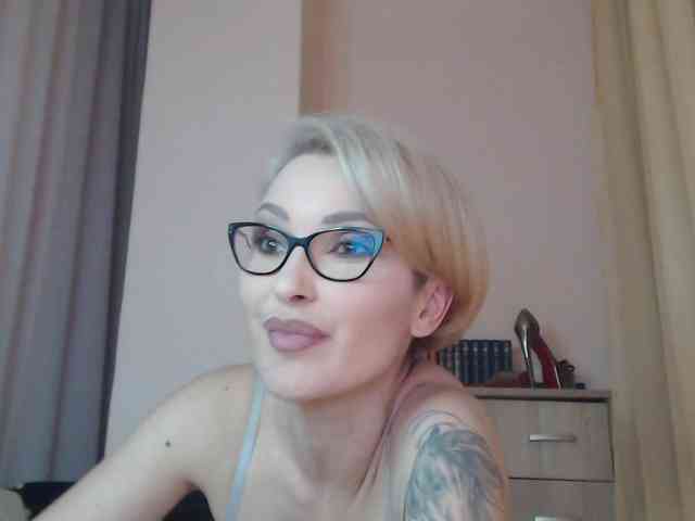 JADAPink webcam