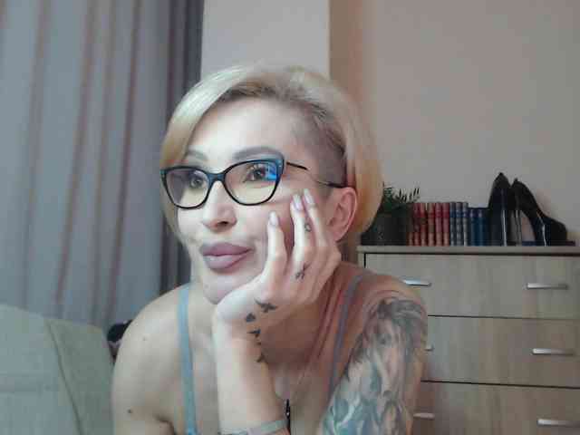 JADAPink webcam