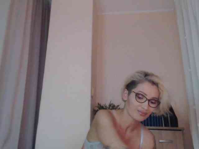 JADAPink webcam