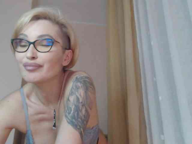 JADAPink webcam