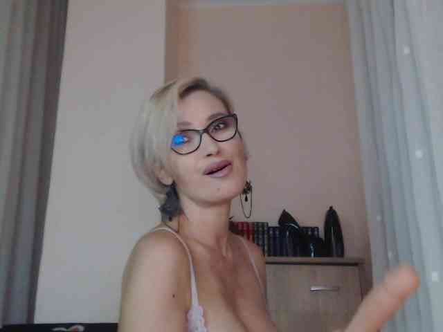 JADAPink webcam