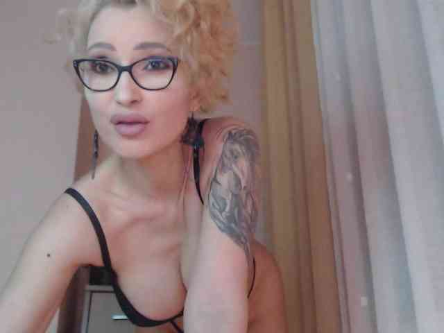 JADAPink webcam