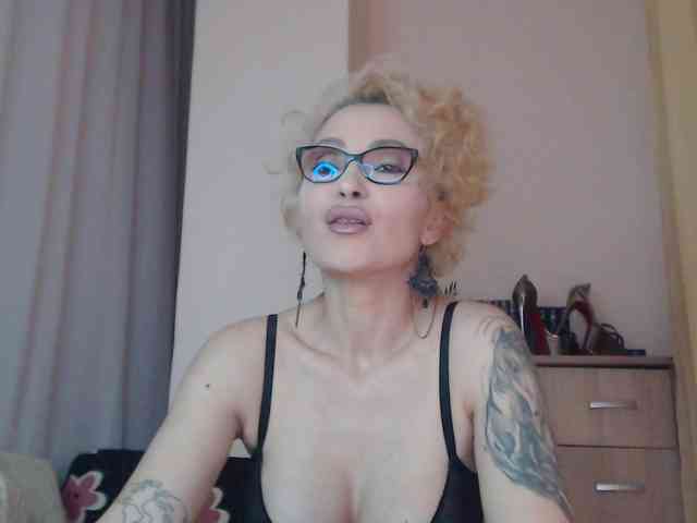 JADAPink webcam