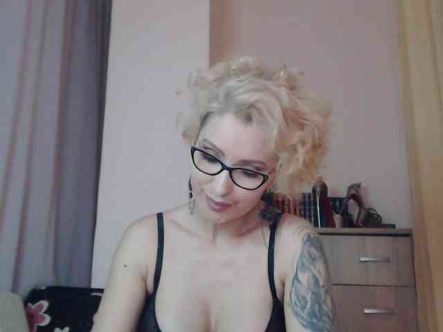 JADAPink webcam