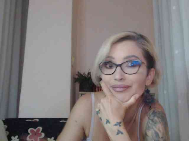 JADAPink webcam
